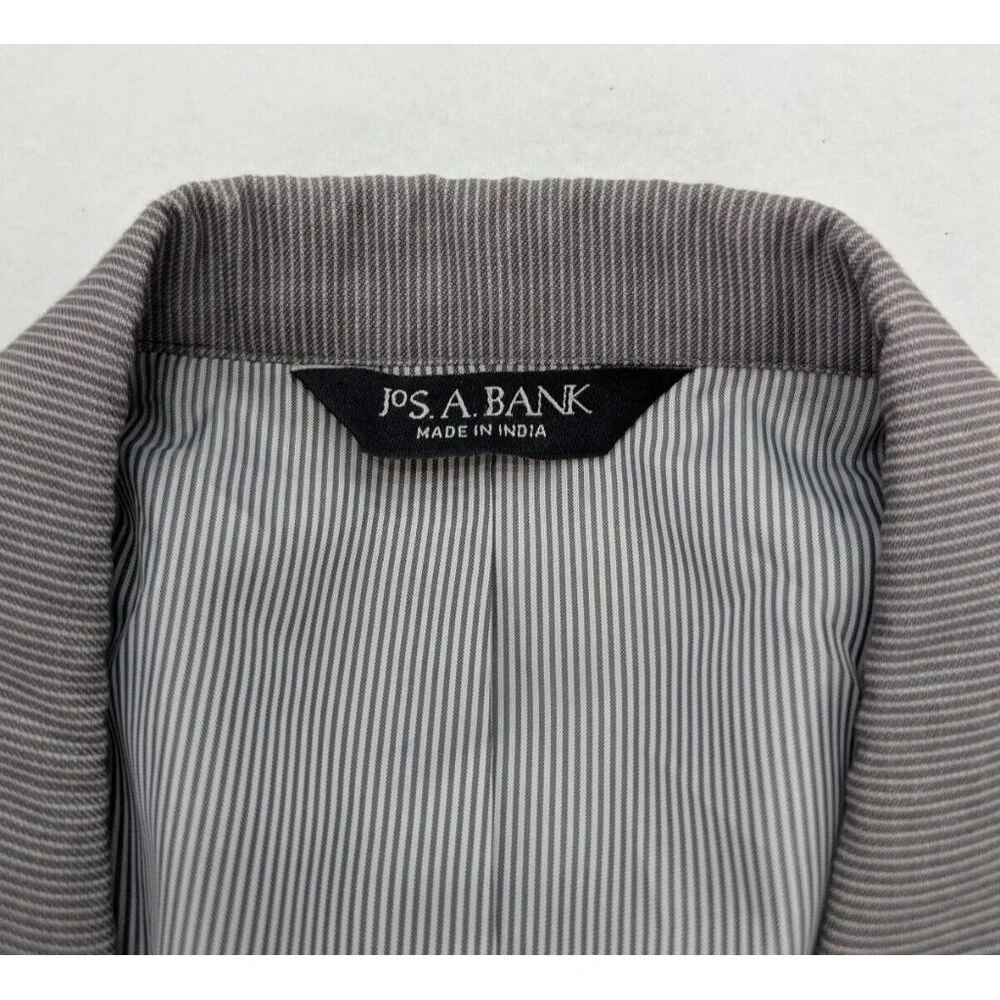 Jos. A. Bank Men's Blazer Jacket Sport Coat Size 44L Gray Pinstripe